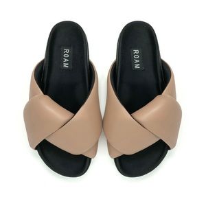 ROAM foldy puffy sandals slides - sz 7